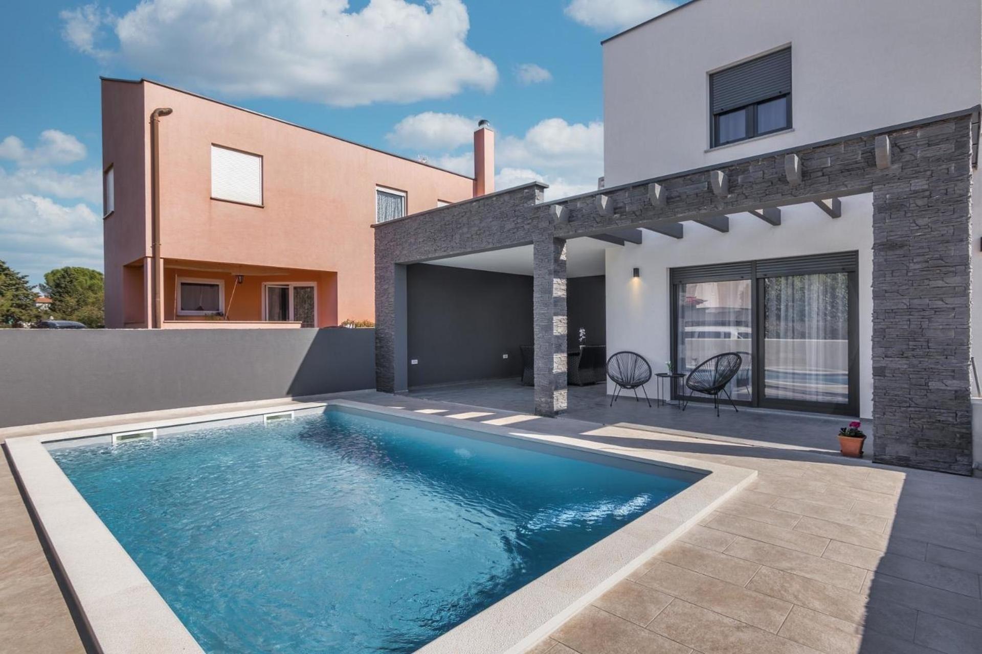 Mit Privatpool Fuer 8 Personen Ca 170 Qm In Pula, Istrien Istrische Riviera Ferienhaus Pula